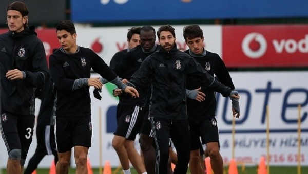 Beşiktaş - Benfica Şampiyonlar Ligi maçı öncesi son dakika sürprizi