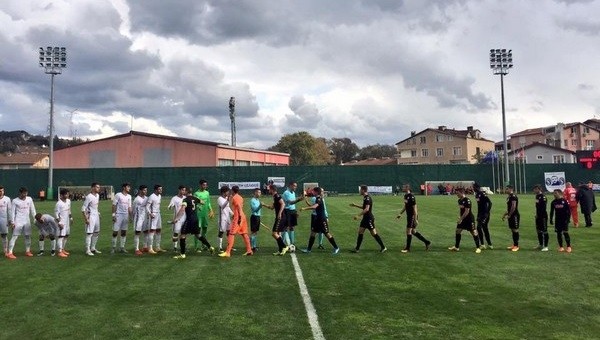 Beşiktaş'ın gençleri Napoli'ye kaybetti