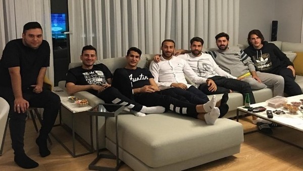 Beşiktaşlı futbolculardan derbi paylaşımı