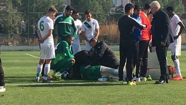 Bursaspor'da şok sakatlık! Dizi çıktı...