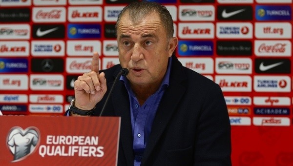 Fatih Terim'den Kosova maçı sonrası Arda Turan ve istifa soruları hakkında konuştu