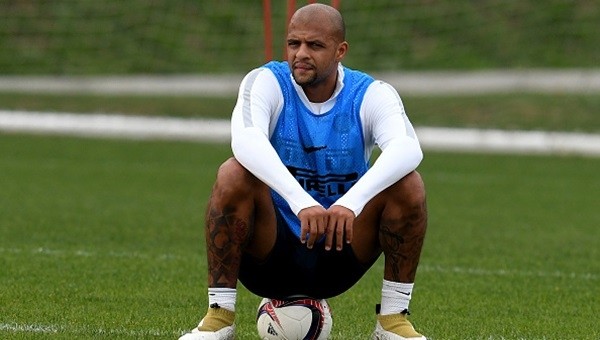 Felipe Melo yedeklikten kurtulamıyor