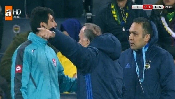 Fenerbahçe - Gençlerbirliği maçı İsmail Köybaşı kırmızı kart gördü, Advocaat çıldırdı (İZLE)