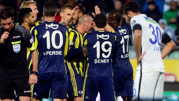 Fenerbahçe fırtına gibi esiyor