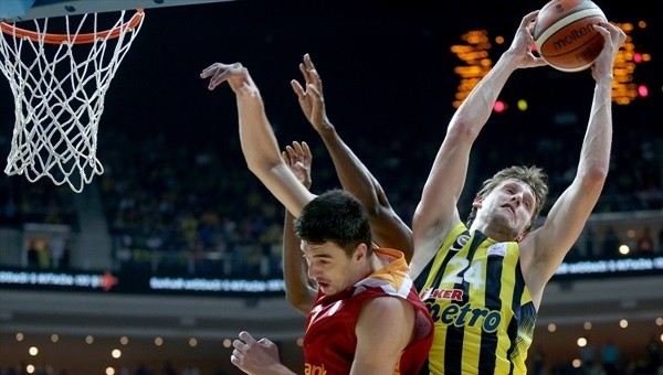 Galatasaray yöneticisinden TBF'ye mesaj