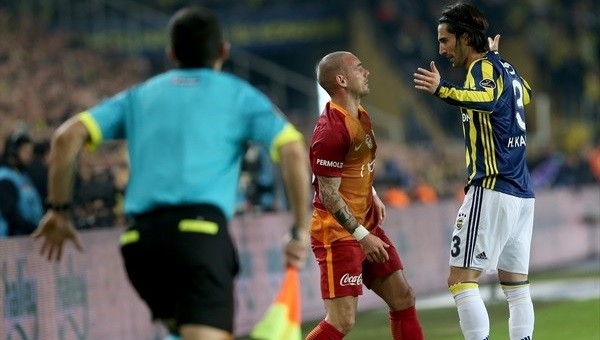 Hasan Ali ile Sneijder arasında gerginlik