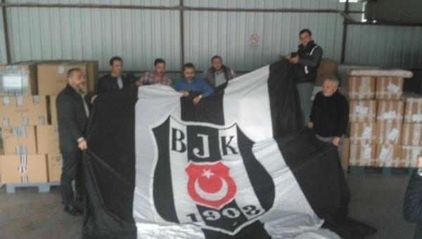 Irak'ta 600 öğrenciye Beşiktaş forması