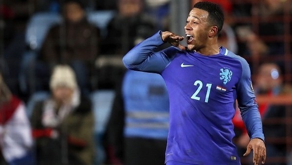 Memphis Depay'dan transfer açıklaması