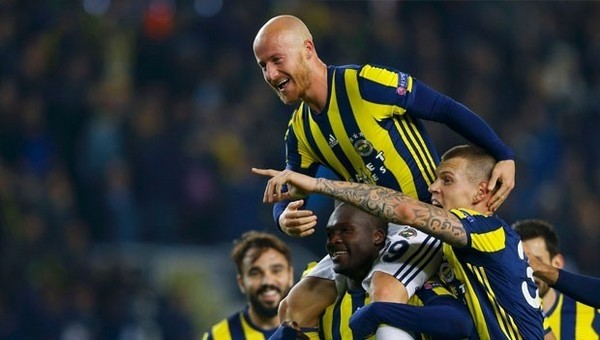 Miroslav Stoch'un ilk 11'e girememe sebebi