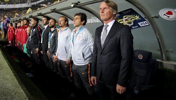 Riekerink'ten maç sonu itiraf! 'Hak etmedik'