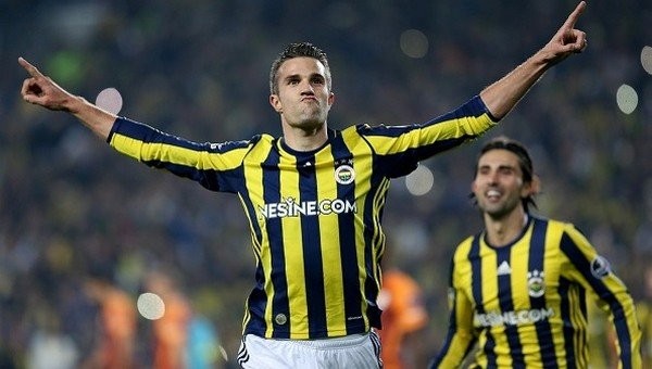 Robin van Persie derbilerde öne çıkıyor