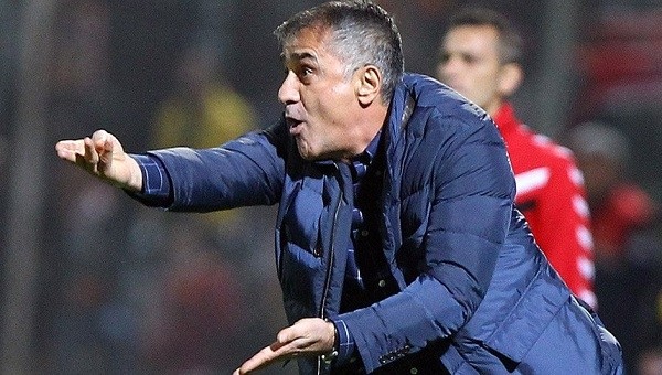 Şenol Güneş çılgına döndü! Adana'da...