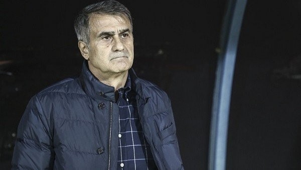 Şenol Güneş maç sonu itiraf etti! 'Yanlış karar verdik'