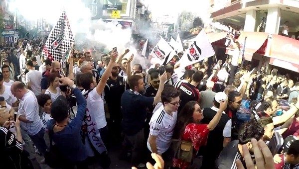TRT Spor'da Fenerbahçe'ye küfürlü tezahürat