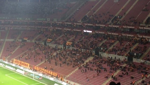 TT Arena'da maça ilgi düşük