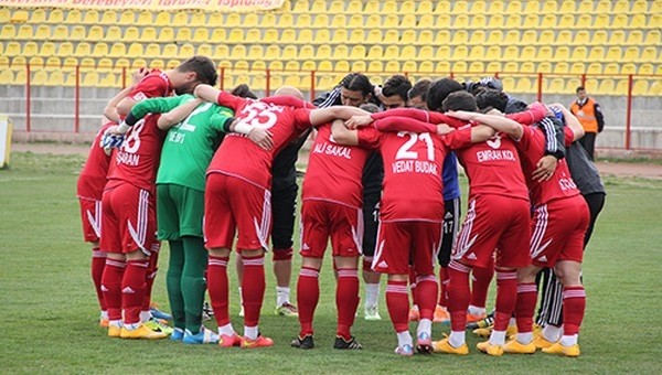 Ümraniyespor, Aydınspor'u 3-1 yendi