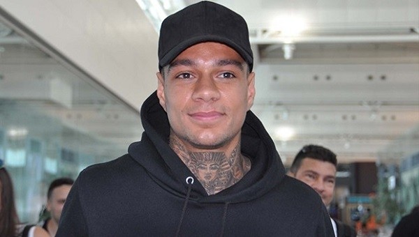 Van Der Wiel Fenerbahçe ile ipleri kopardı