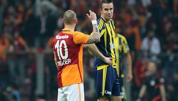 Van Persie'nin silindi, Sneijder'in duruyor