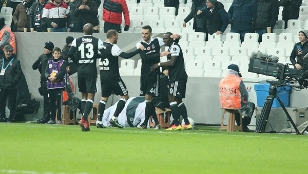 Aboubakar takımı savundu