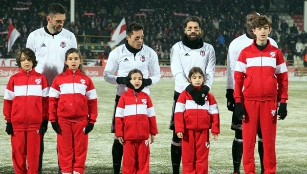 Adriano'dan Bolu maçında alkışlanan hareket