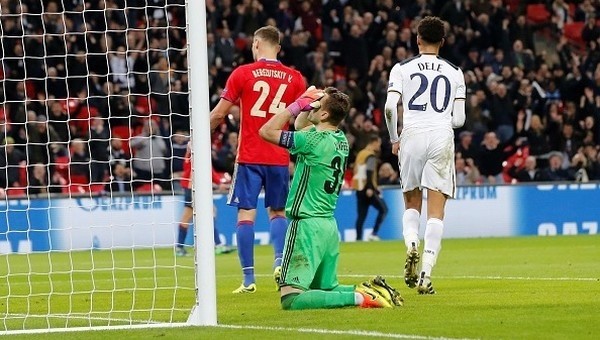 Akinfeev gol yeme rekorunu geliştiriyor!