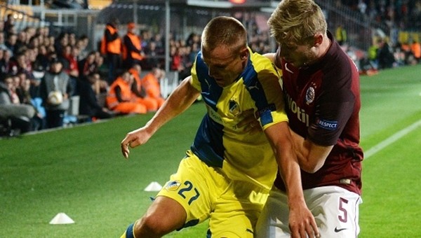 Apoel'den maaşı fazla olan futbolculara görülmemiş baskı