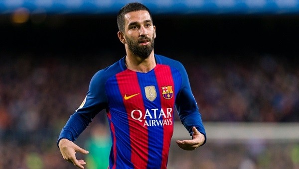 Arda Turan Barcelona'yı yaktı! Taraftarlar tepkili...