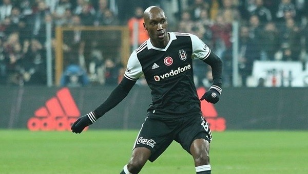 Atiba Hutchinson bildiğiniz gibi...