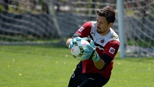 Avrupa'nın en az gol yiyen kalecisi Johannes Hopf