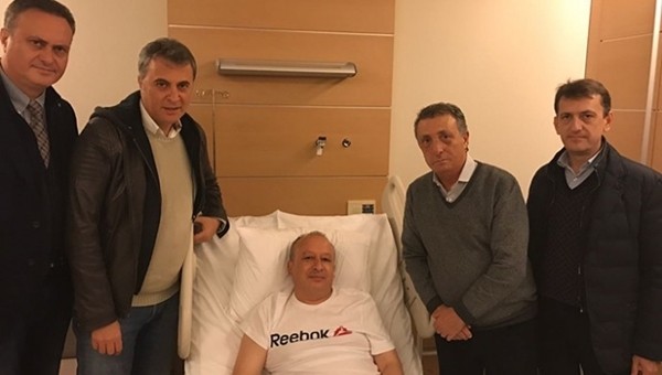 Beşiktaş yönetimi yaralanan emniyet müdürünü ziyaret etti