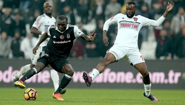 'Beşiktaş'ı izleyenlerin karnı ağrıyor'