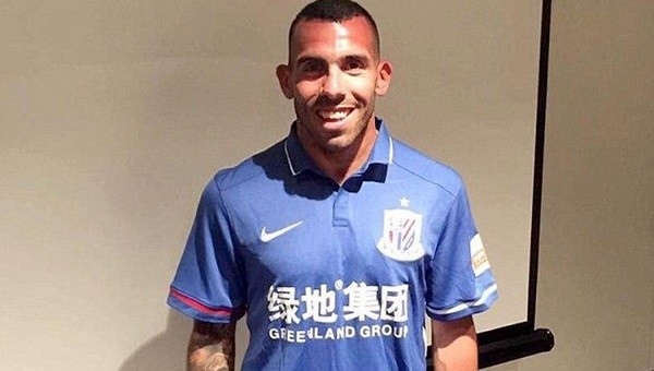 Carlos Tevez, Shanghai Shenhua'ya transfer oldu