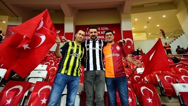Beşiktaş taraftarları Fenerbahçe maçına nasıl gidecek?