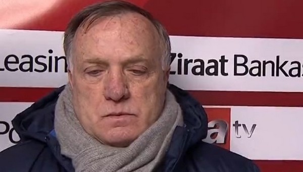 Dick Advocaat'tan oyunculara gönderme