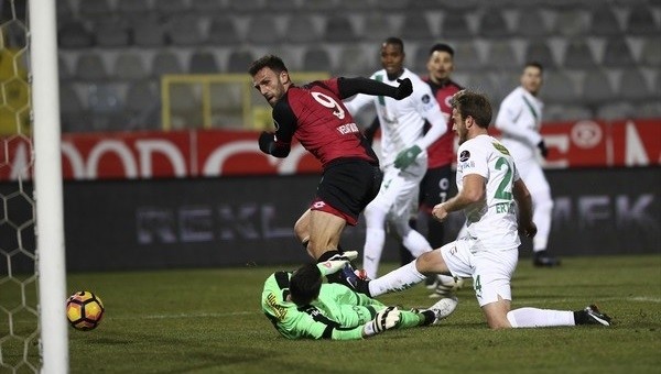 Gençlerbirliği 3-1 Bursaspor maç özeti ve golleri