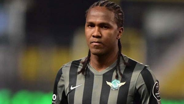 Trabzonspor, Hugo Rodallega ile anlaştı