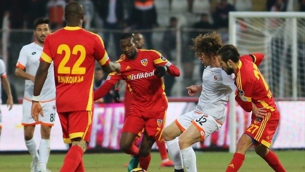 Kayserispor'da sıkıntı bitmiyor