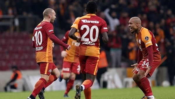 Mehmet Demirkol'dan Sneijder'e övgü