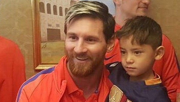 Messi, Afgan çocukla buluştu