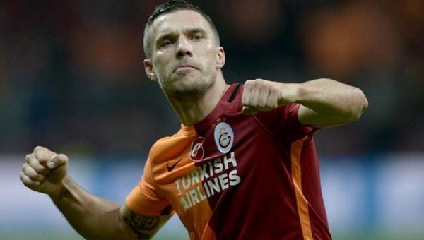 Podolski, Riekerink'e çok sinirlendi