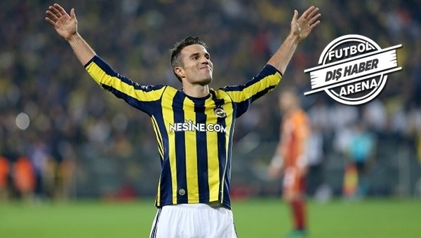 Paris Saint-Germain Robin van Persie'yi transfer edecek mi?