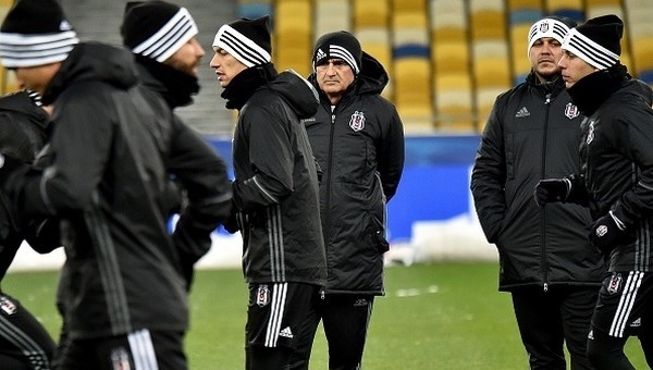 Şenol Güneş'ten oyunculara uyarı