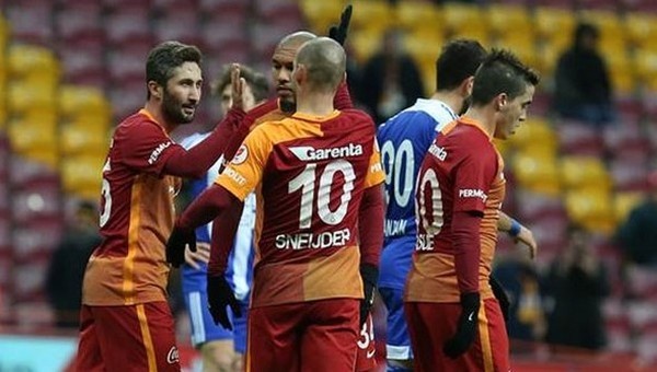 'Sneijder'in oyuna girmesi hakaretti'