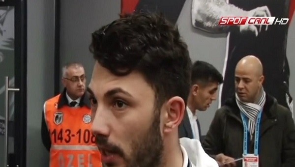 Tolgay Arslan'dan Ahmet Çakar'a gönderme
