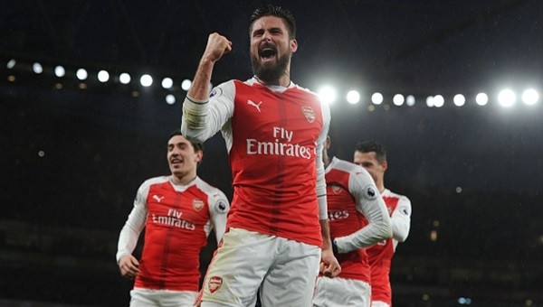 Arsenal yeni yıla galibiyetle girdi: 2-0