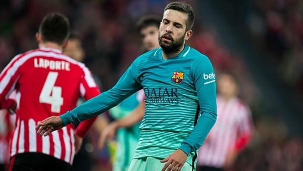 Athletic Bilbao, Barcelona'yı 9 kişiyle devirdi: 2-1