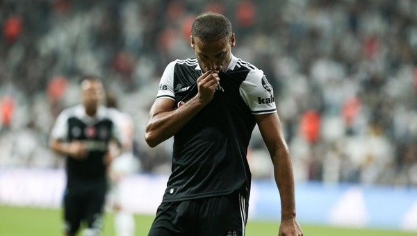 Cenk Tosun: 'Beşiktaş'ın tek rakibi Beşiktaş'