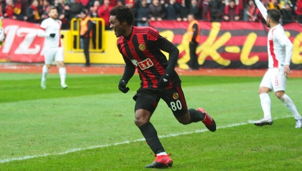 Eskişehirspor liderliği bırakmadı: 3-2