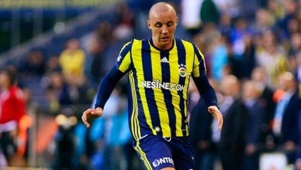 Fenerbahçe taraftarı Aatıf Chahechouhe'yu yuhaladı