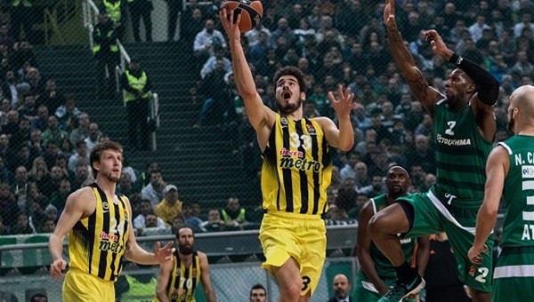 Fenerbahçeli Nikola Kalinic'e 3 maç ceza